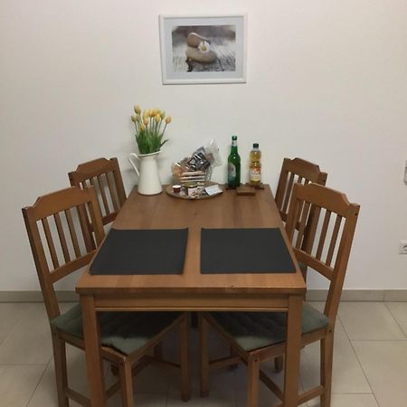 Wohnung In Gehobener Lage บรูคซาล ภายนอก รูปภาพ