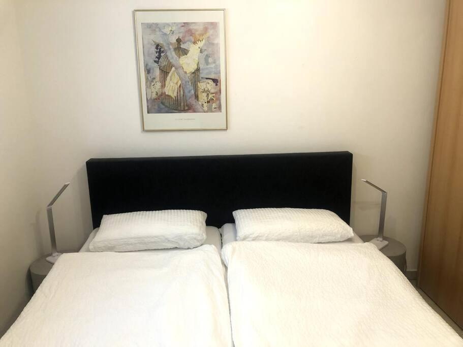 Wohnung In Gehobener Lage บรูคซาล ภายนอก รูปภาพ