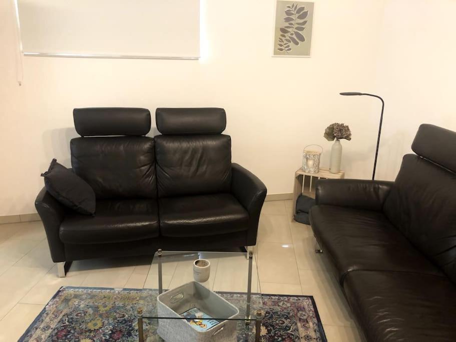 Wohnung In Gehobener Lage บรูคซาล ภายนอก รูปภาพ